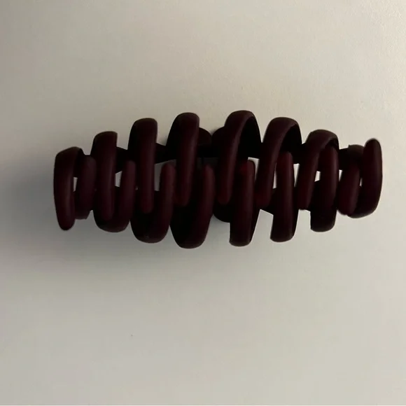 Red Burgundy Hair Clip - Picture 4 of 4